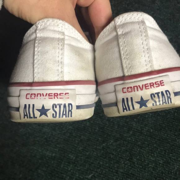 Converse size 7 sneakers - Picture 2 of 7